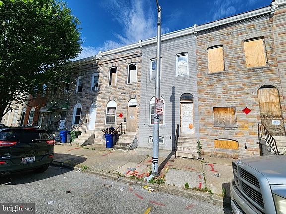 3rd image of 320 S Calhoun St
