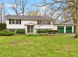 994 Jordan Dr, Palmyra, NY 14522