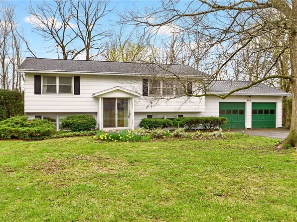 994 Jordan Dr, Palmyra, NY 14522