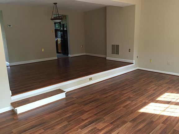 2nd image of 3837 Foxfield Ln