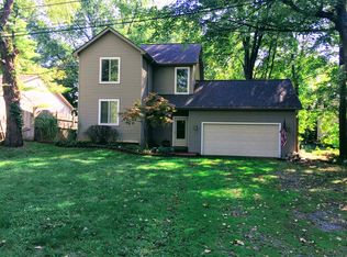 1533 Paramount St, Novi, MI 48377