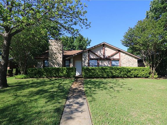 3rd image of 5713 Bentley Dr