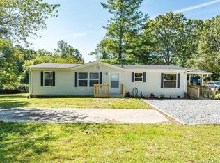 312 Jody St, East Flat Rock, NC 28726