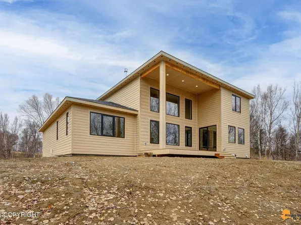 2267 N Dalmore Cir, Palmer, AK 99645
