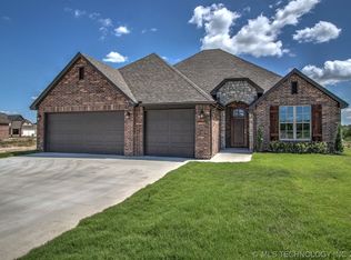 8109 N 74th East Ave, Owasso, OK 74055