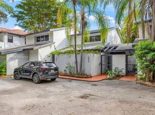 3056 Shipping Ave #TOWNHOUSE 2, Miami, FL 33133