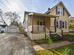 715 W Commercial St, Appleton, WI 54914