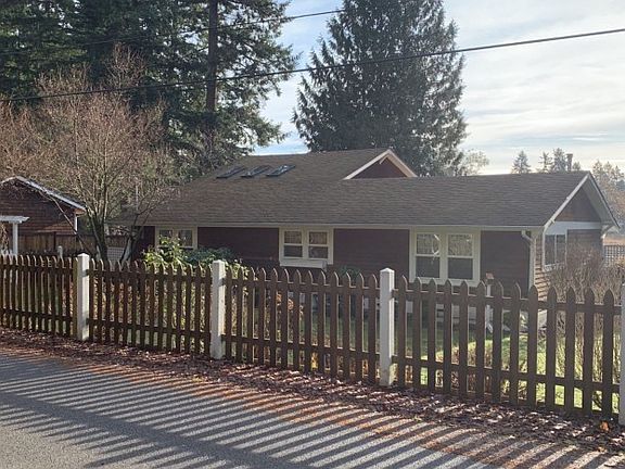 2nd image of 18405 NE 170th St