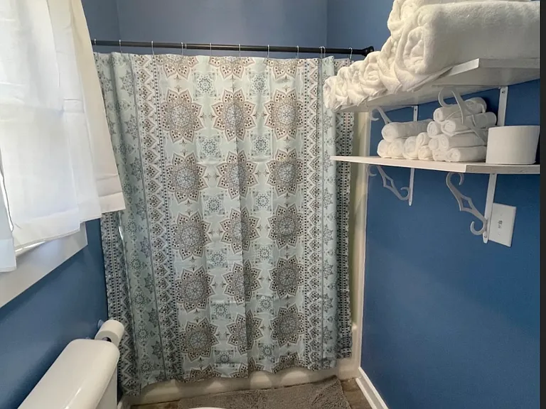 658 E Anderson St — Photo 12