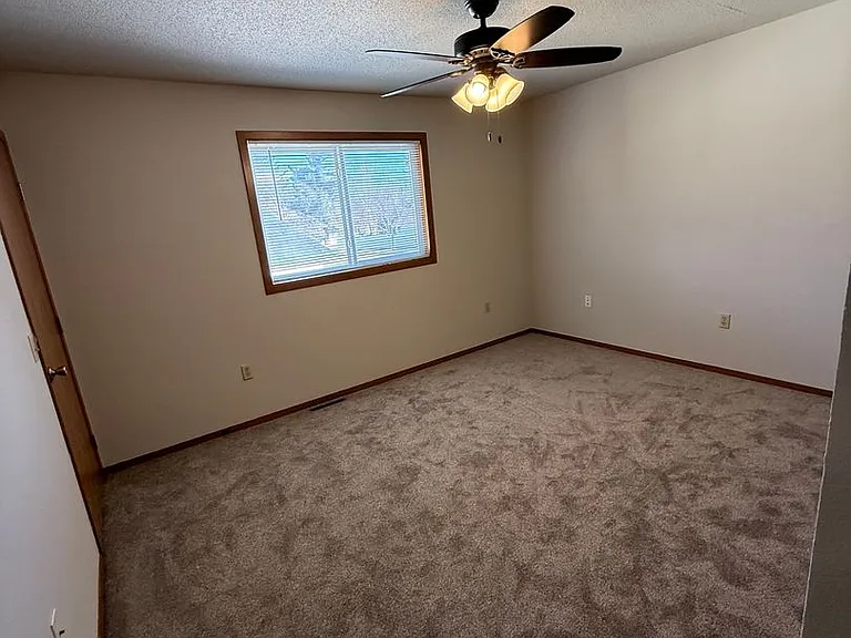 5734 Gables Dr — Photo 8