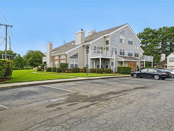 2nd image of 4060 Laurel Green Cir