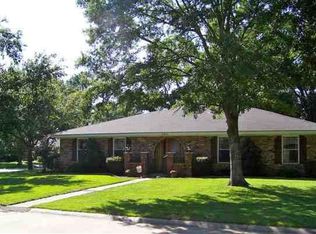 3216 Memphis Ave, Nederland, TX 77627