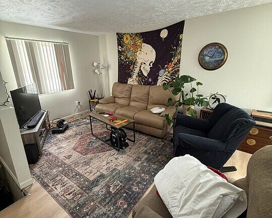 5th image of 1250 Lilac Ave #101