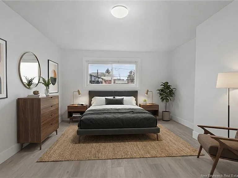 235 Reade St #4 — Photo 4