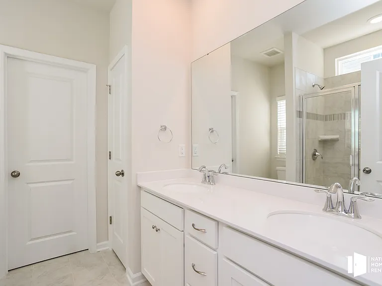 15126 Lake Ridge Rd — Photo 9