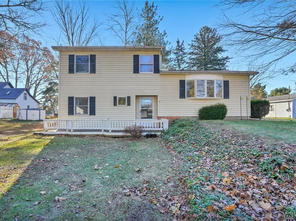 3163 Westover Rd, Yorkshire, NY 14173