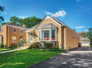 1674 Ash St, Des Plaines, IL 60018