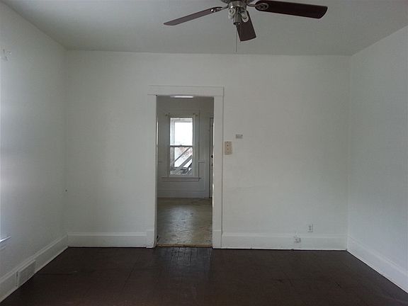 2nd image of 1421 16th Ave