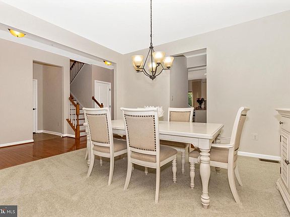 5th image of 2405 Fieldbrook Ln