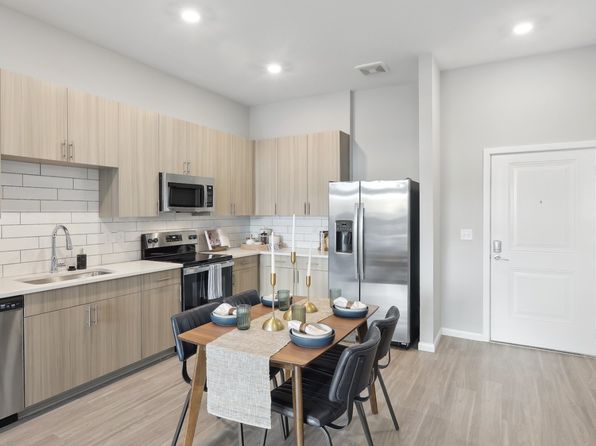 4301 Dominion Forest Cir #2111