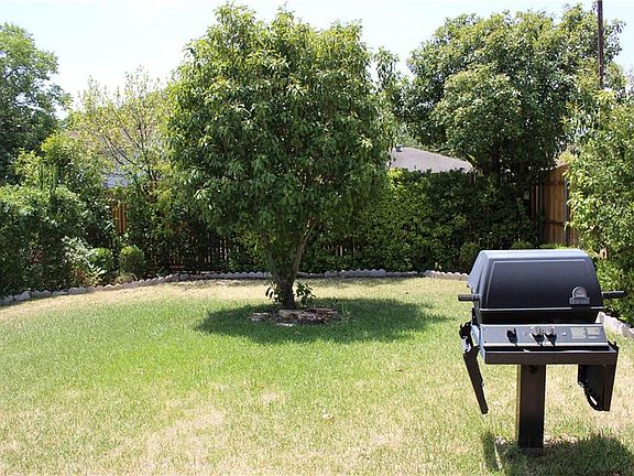 2nd image of 706 Flamingo Way