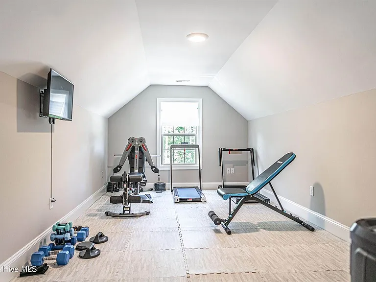 315 Mashie Ct — Photo 28
