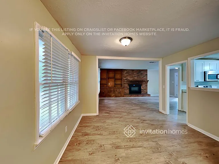 5675 Elmtree Dr — Photo 3