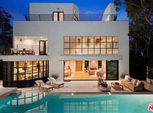 255 S Bentley Ave, Los Angeles, CA 90049