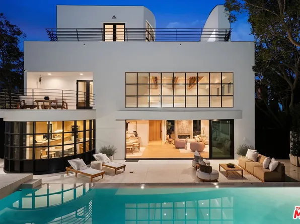 255 S Bentley Ave, Los Angeles, CA 90049