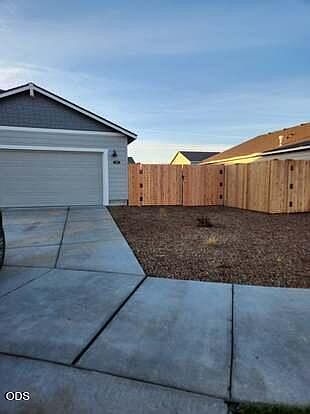 2nd image of 339 NW Par Ave