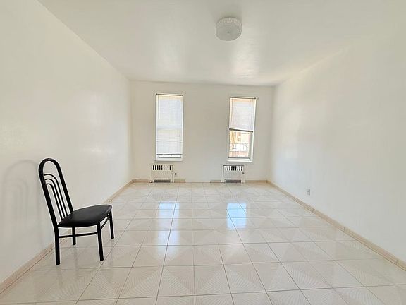 5th image of 8666 24th Ave Floor 2