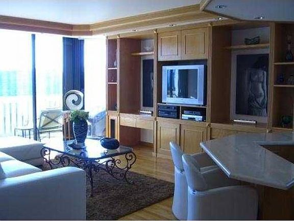 2nd image of 2800 Island Blvd APT 1701