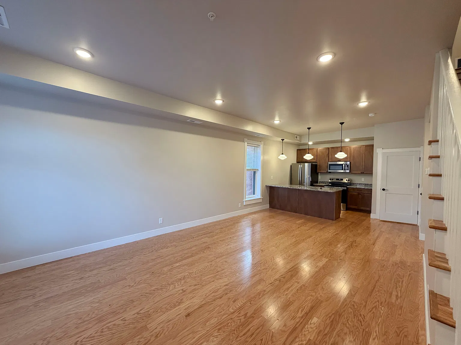 3 bed, 2.5 bath, $1,980 — Photo 2