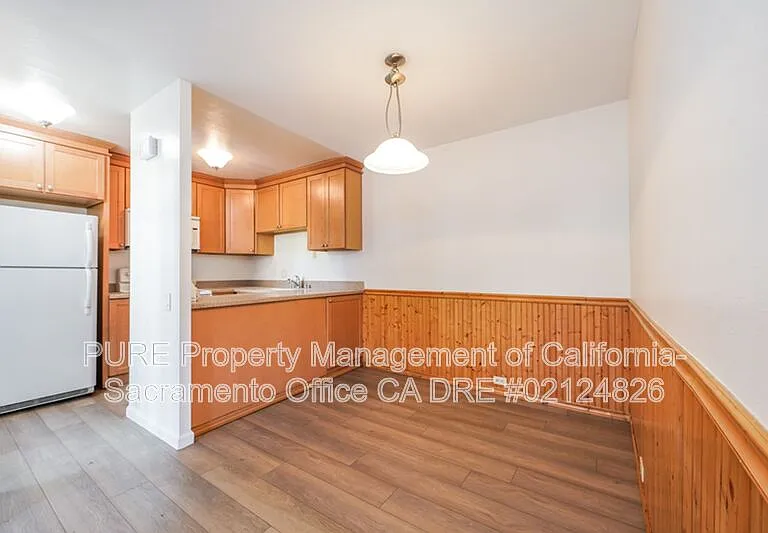 2229 Woodside Ln #4 — Photo 12
