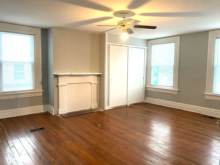 3100 Cliff Ave #D — Photo 2