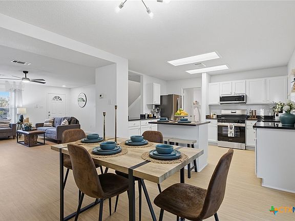 5th image of 2602 Andres Way