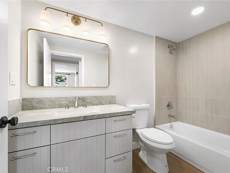 3020 E 3rd St #16 — Photo 15