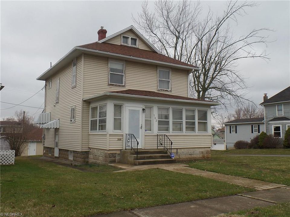 1st image of 702 Park St