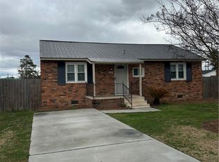 205 Morrison St, Pembroke, NC 28372