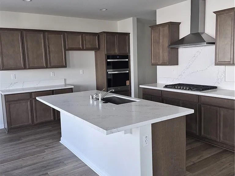 748 Spyglass Ct — Photo 3