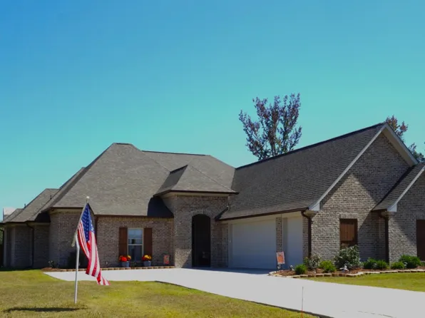 131 Richburg Ct, Pearl, MS 39208