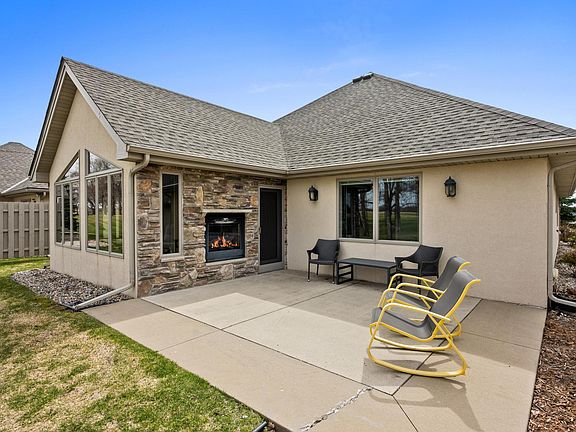 2nd image of 3909 Geneva Golf Club Dr NE