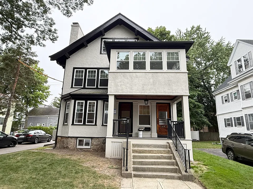 25 Phillips St #1
