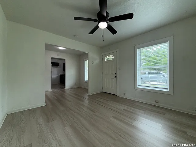 230 Goforth Dr — Photo 7