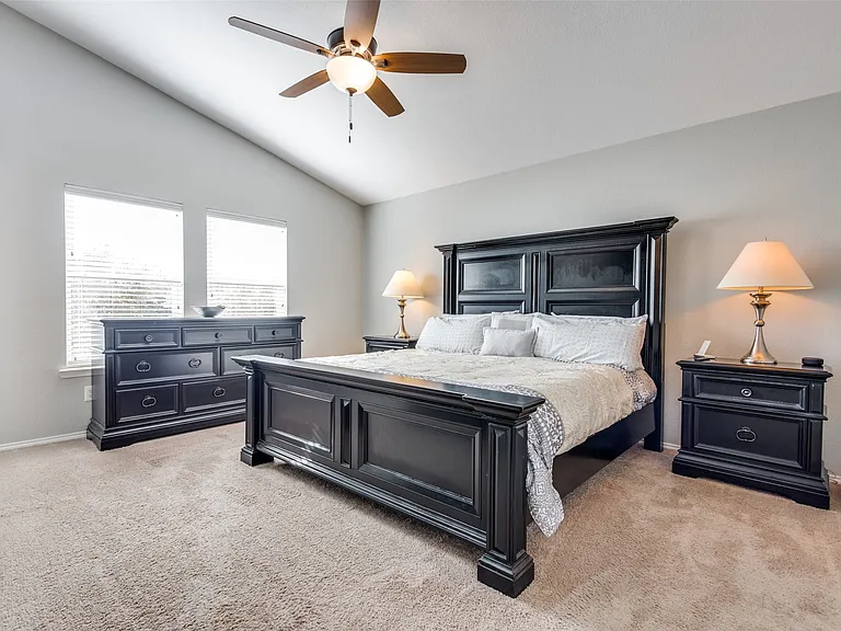 1900 Juniper Dr — Photo 17