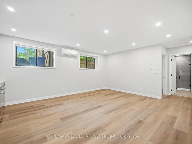 3 Zina St #2 — Photo 8