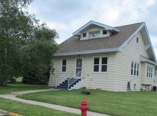 401 W Crocker St, Fox Lake, WI 53933