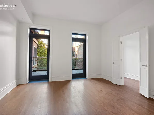 235 East 31st Street image 6 of 13