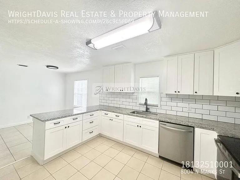 8004 N Marks St — Photo 11