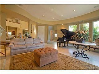 4th image of 5133 Gaviota Ave